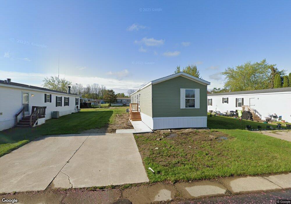232 Rebellion Dr, Flint, MI 48507 - photo 1