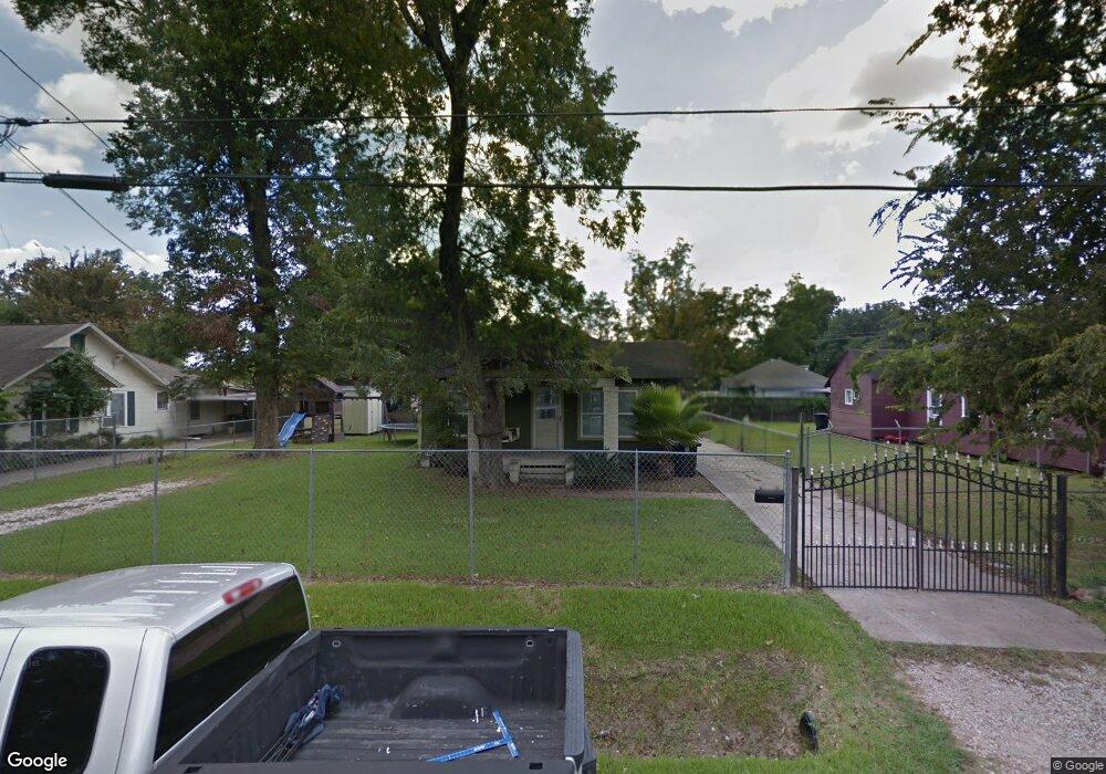 1308 Melbourne St, Houston, TX 77022 - photo 1