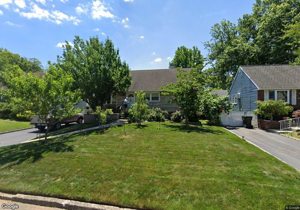 17 S Mckinley Ave, Iselin, NJ 08830 - photo 1