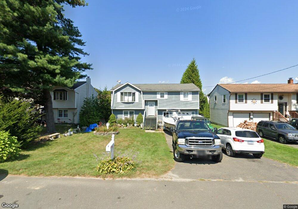 29 Granada Dr, Waterbury, CT 06704 - photo 1