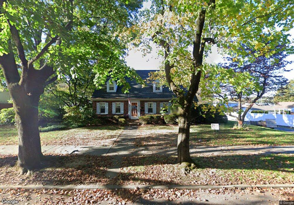 621 E Maple St, Palmyra, PA 17078 - photo 1