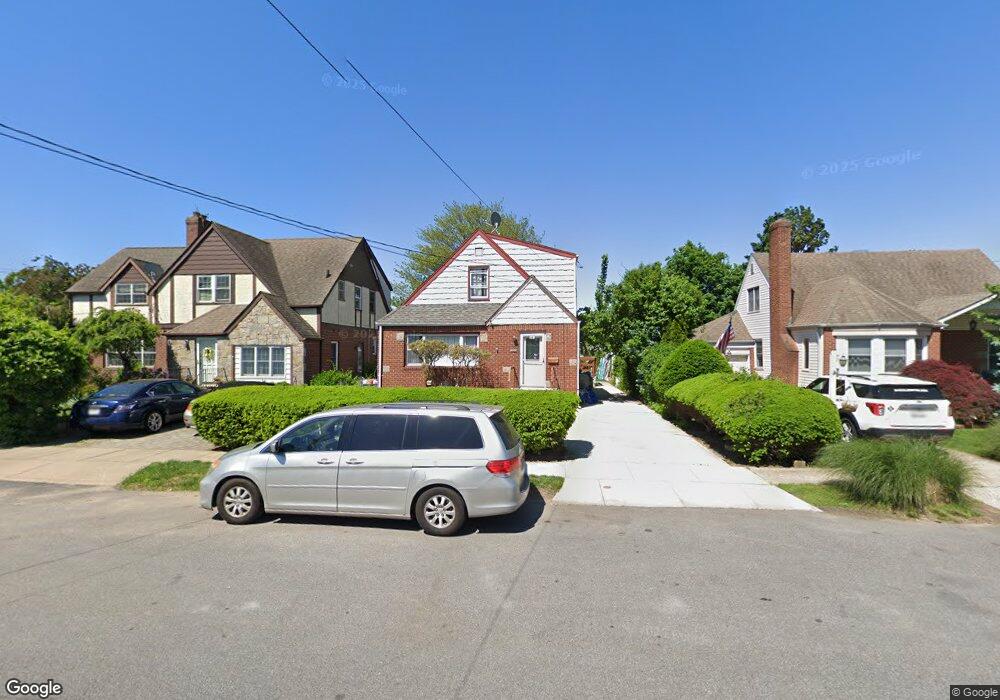 101 Mayfair Ave, West Hempstead, NY 11552 - photo 1