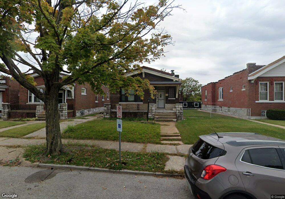 4866 Sacramento Ave, Saint Louis, MO 63115 - photo 1