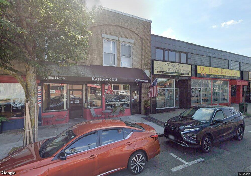 10 Maple St unit 3, Danvers, MA 01923 - photo 1