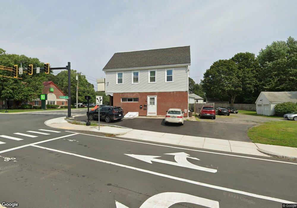 52 Central St unit 1, Woburn, MA 01801 - photo 1