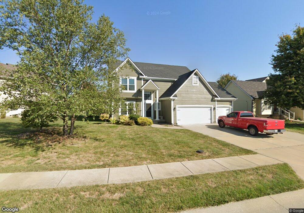 2000 Sequoia Dr, Raymore, MO 64083 - photo 1