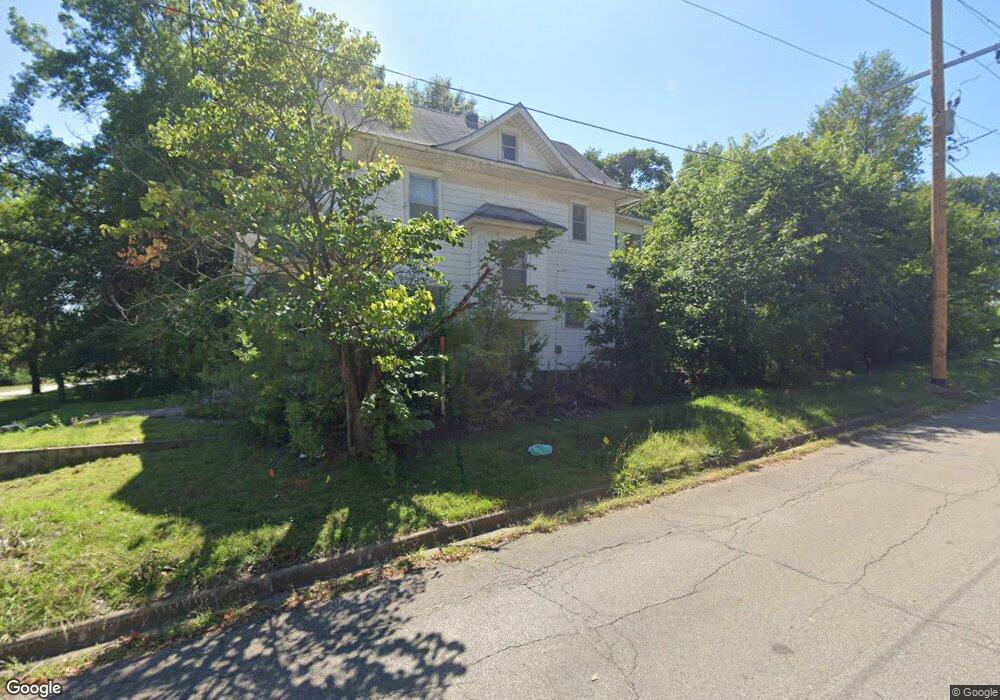 101 SW Taylor St, Topeka, KS 66603 - photo 1