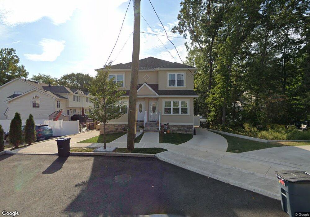 47 Sharrotts Ln, Staten Island, NY 10309 - photo 1