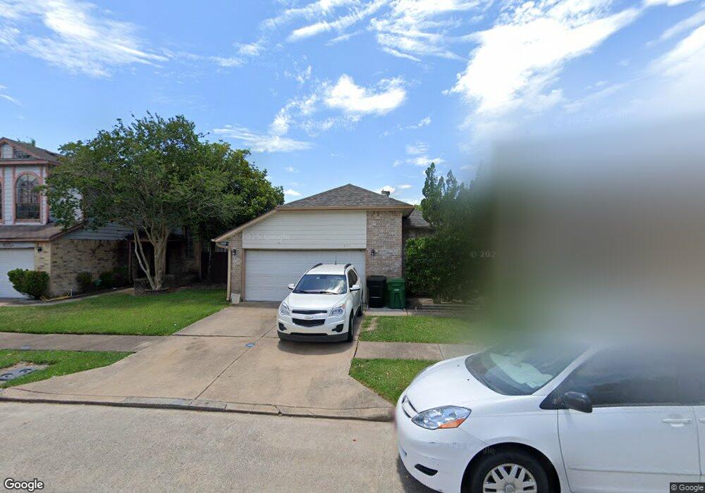 8719 Cold Lake Dr, Houston, TX 77088 - photo 1