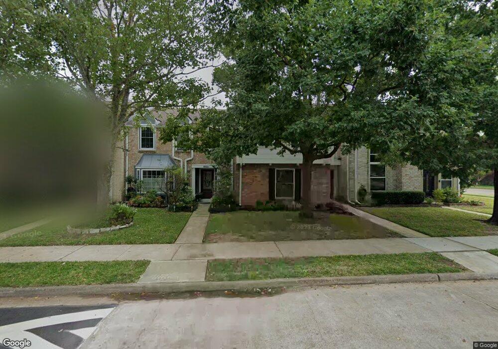 1306 Country Place Dr, Houston, TX 77079 - photo 1