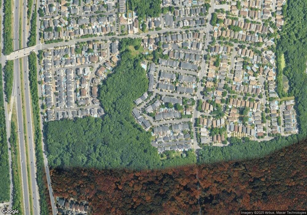 116 Pembrook Loop, Staten Island, NY 10309 - photo 1