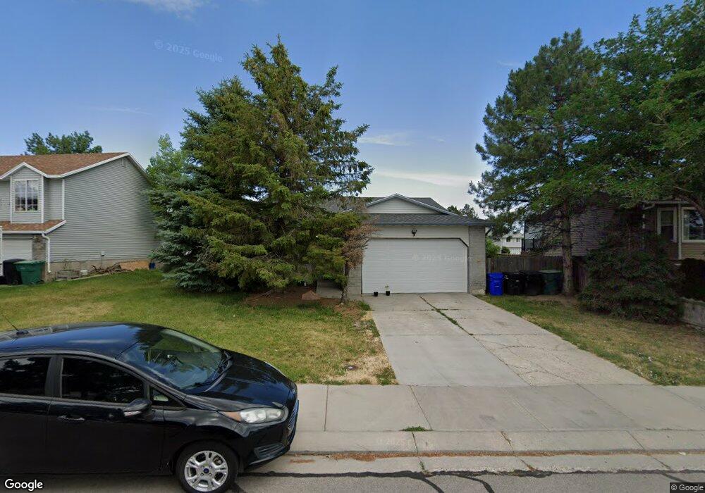 5262 Bluebonnet Cir, West Jordan, UT 84081 - photo 1