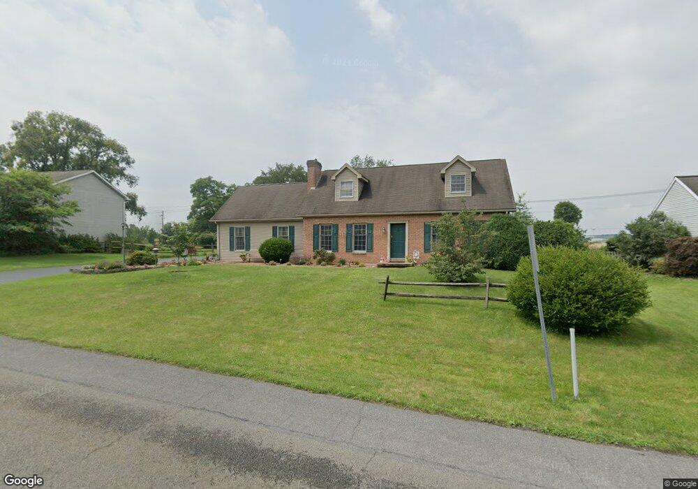 323 Lamplight Ln, Lewisburg, PA 17837 - photo 1