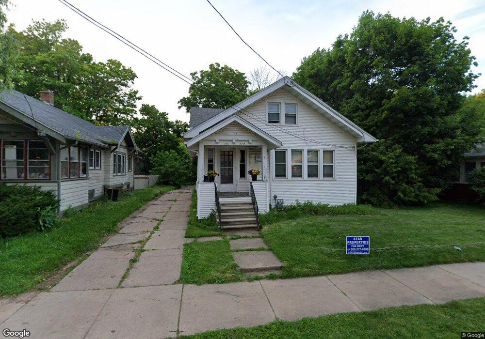 834 Woodland Ave, Oshkosh, WI 54901 - photo 1