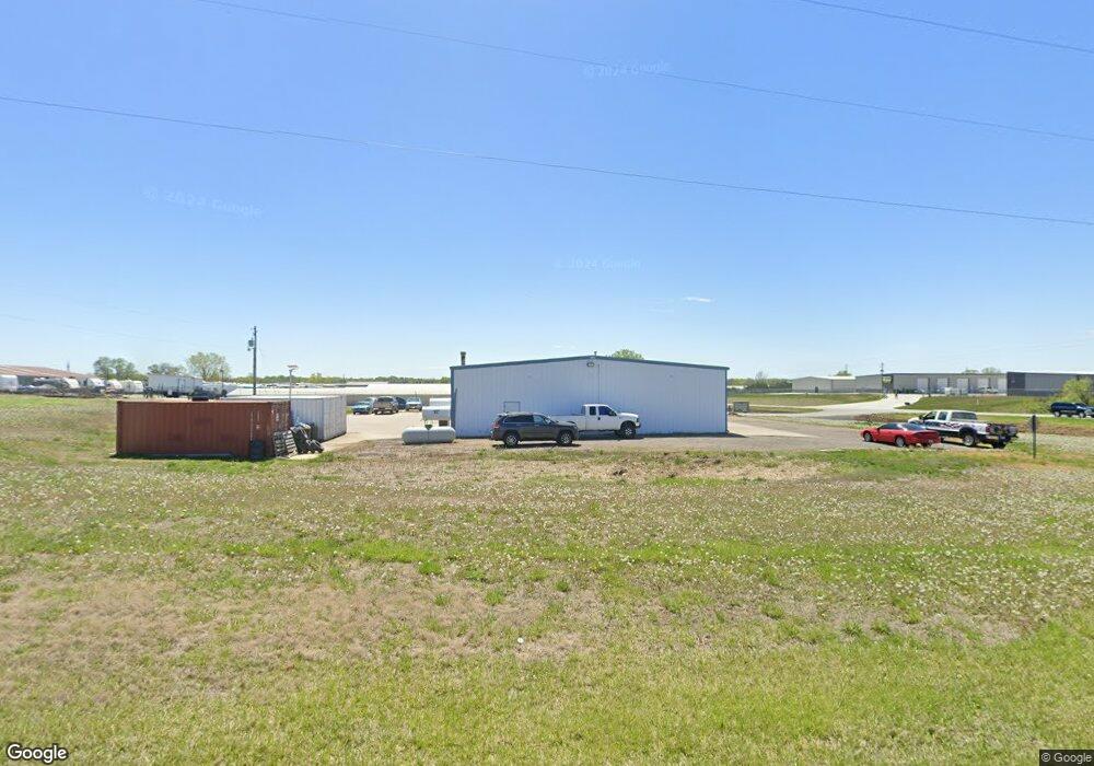 1320 SW Auburn Rd, Topeka, KS 66615 - photo 1