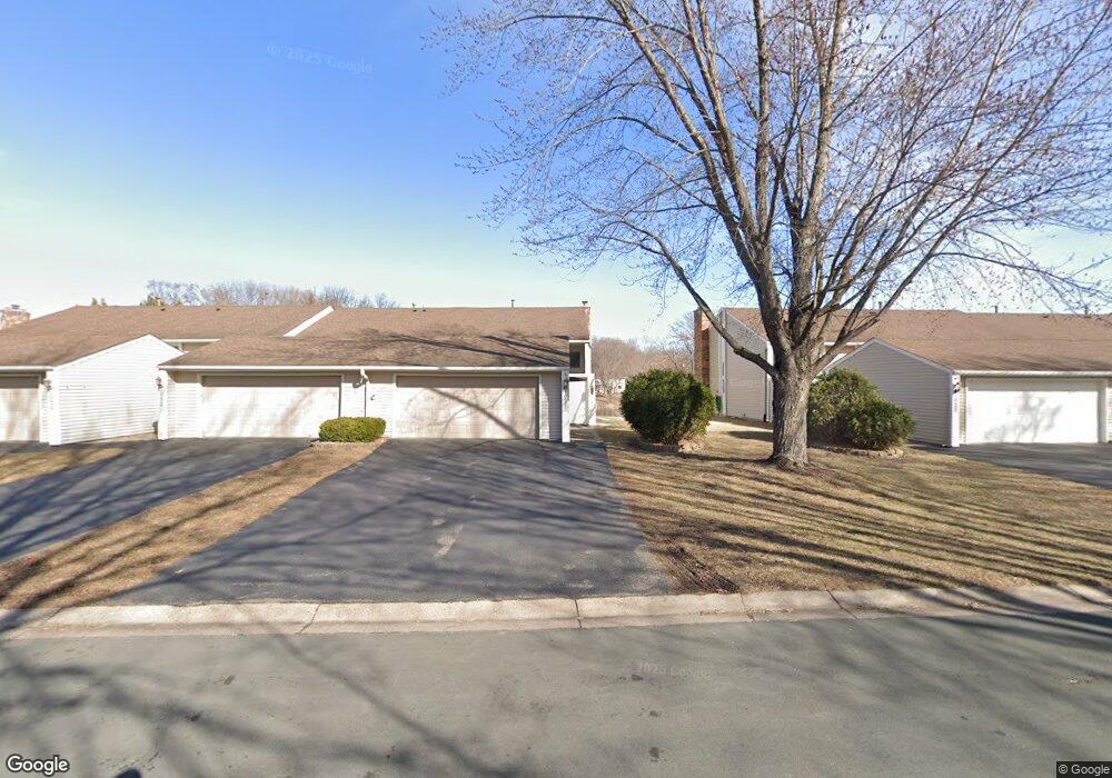 10432 Yorktown Ln N, Maple Grove, MN 55369 - photo 1