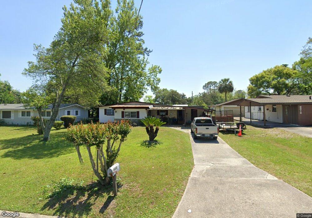 6810 Snow White Dr, Jacksonville, FL 32210 - photo 1