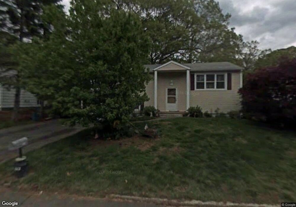 123 Hilltop Ln, West Haven, CT 06516 - photo 1