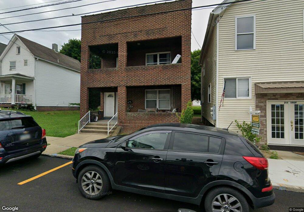 213 Longfellow St, Vandergrift, PA 15690 - photo 1