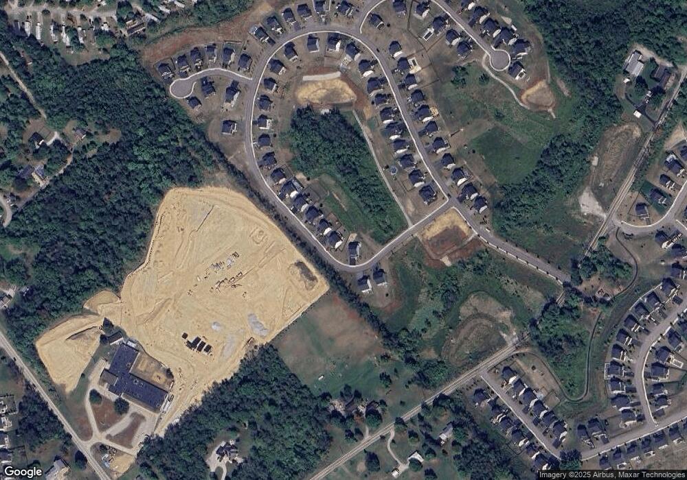 357 Crossing Dr, Eighty Four, PA 15330 - photo 1