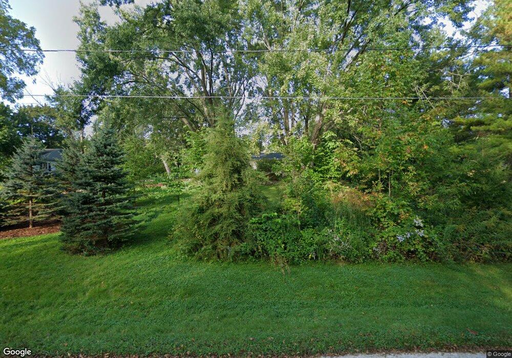 W142N7351 Oakwood Dr, Menomonee Falls, WI 53051 - photo 1