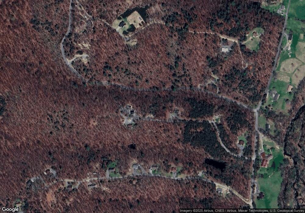 238 Kentucky Ln, Berkeley Springs, WV 25411 - photo 1