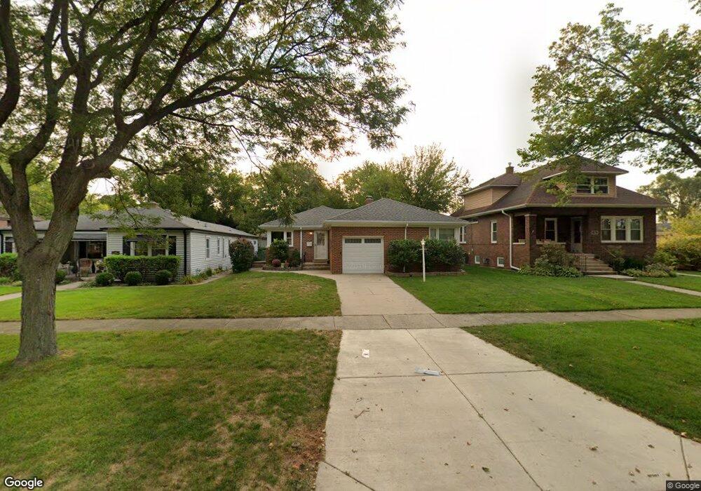 143 N Myrtle Ave, Elmhurst, IL 60126 - photo 1