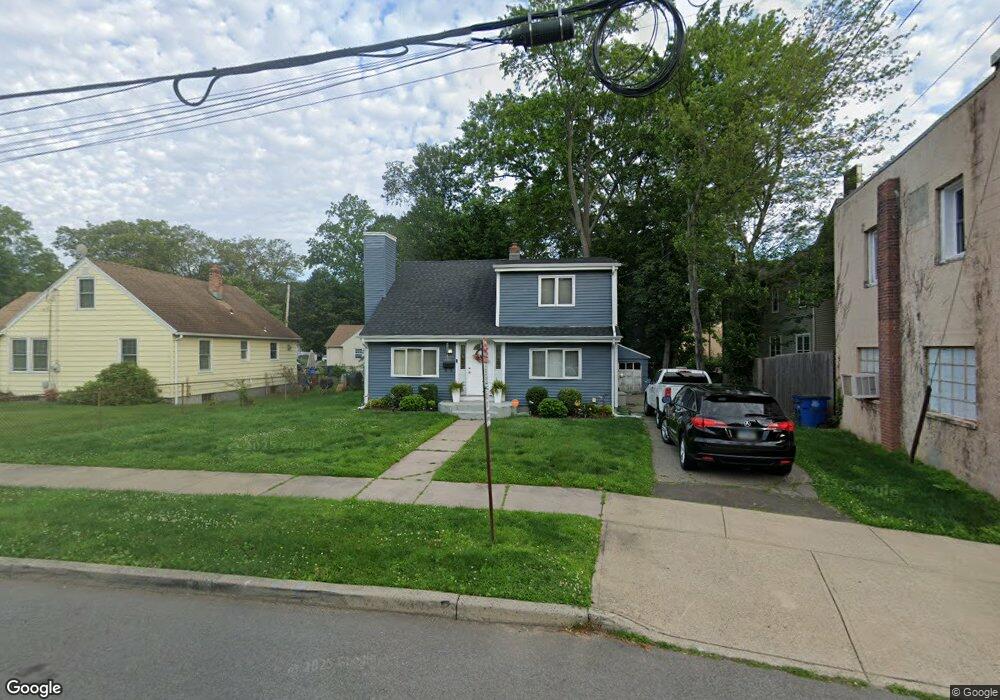 140 Westerleigh Rd, New Haven, CT 06515 - photo 1