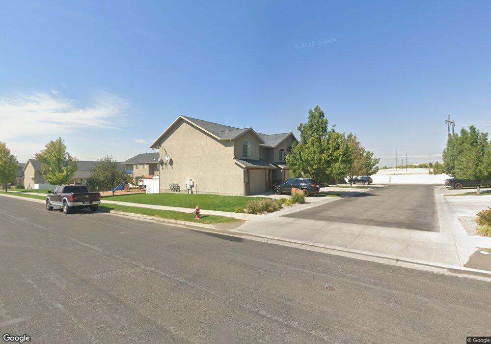 689 N 180 E, Smithfield, UT 84335 - photo 1