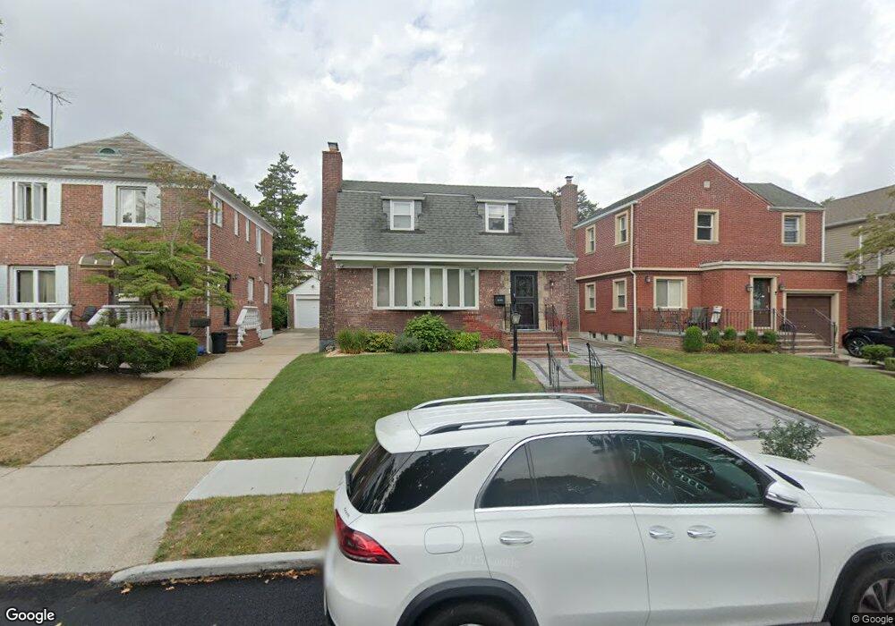 73-20 196th St unit 2, Flushing, NY 11366 - photo 1