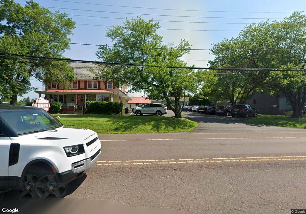 4119 E Swamp Rd, Doylestown, PA 18902 - photo 1