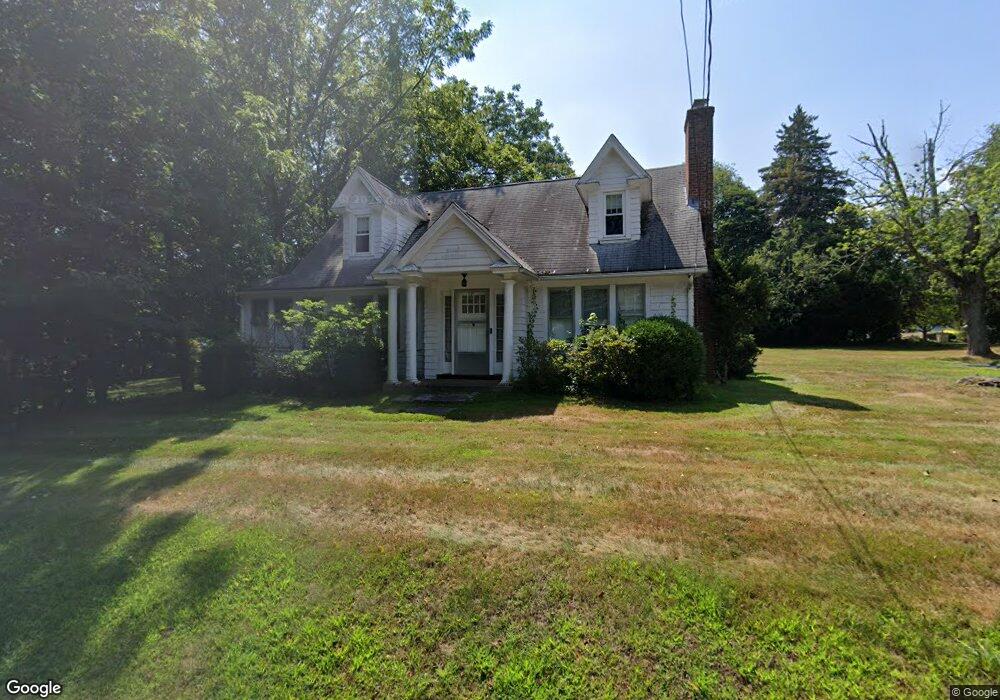 438 Orange Center Rd, Orange, CT 06477 - photo 1