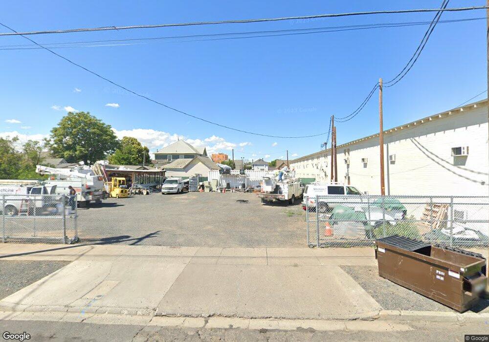 335 SE 4th St, Pendleton, OR 97801 - photo 1