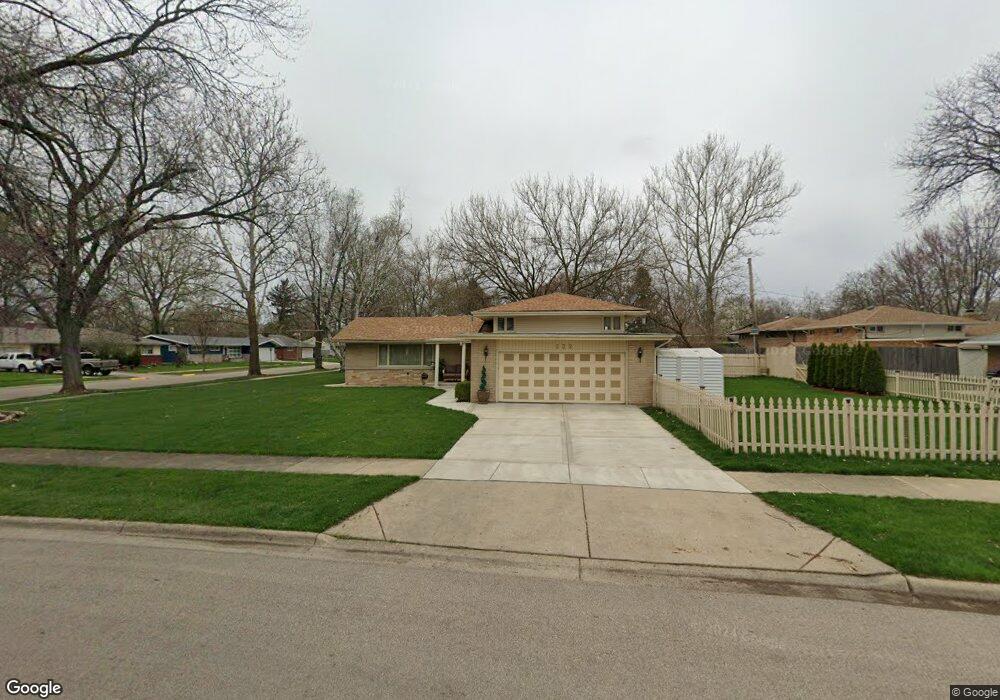 532 Seneca Dr, Aurora, IL 60506 - photo 1