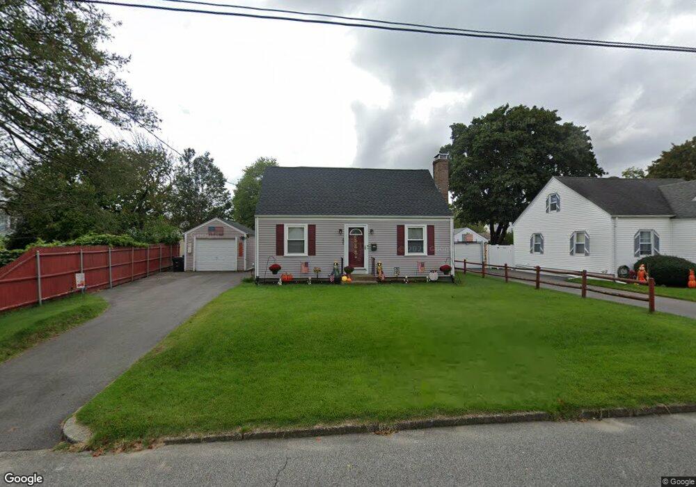 205 Whittier Rd, Pawtucket, RI 02861 - photo 1