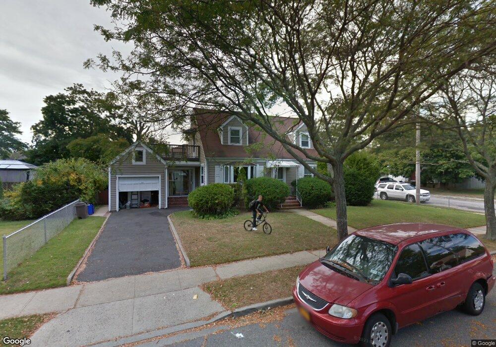 65 Sagamore St, Freeport, NY 11520 - photo 1