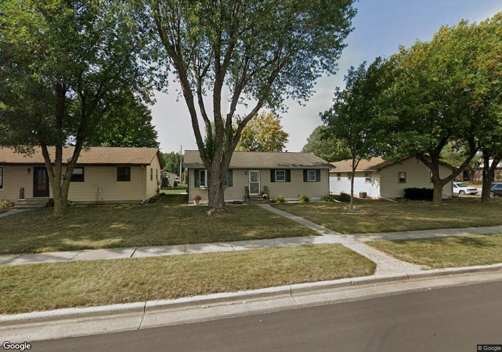 1323 N Franklin St, New Ulm, MN 56073 - photo 1