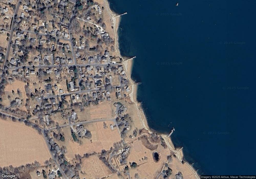 4 Bayview Ave, South Dartmouth, MA 02748 - photo 1