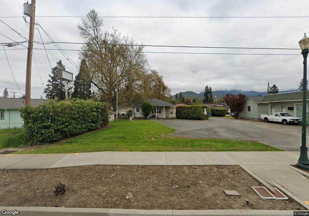 1330 Rogue River Hwy, Grants Pass, OR 97527 - photo 1