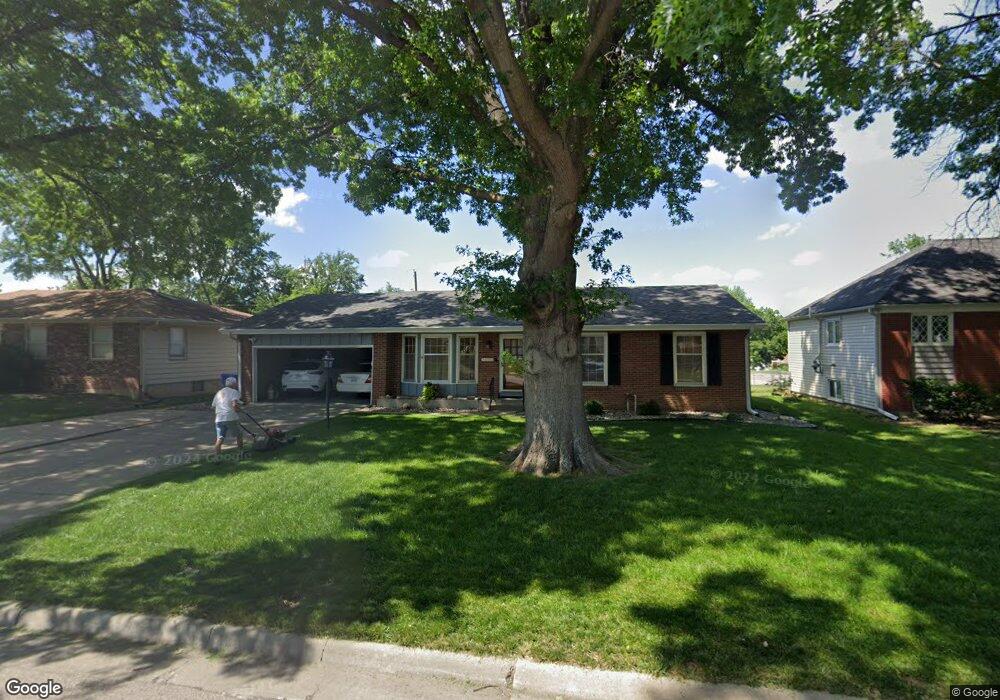 1806 SW 29th Terrace, Topeka, KS 66611 - photo 1