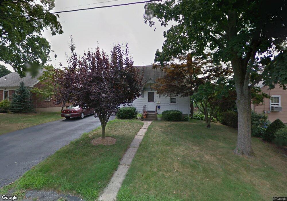 8 Crest Dr N, Cresskill, NJ 07626 - photo 1