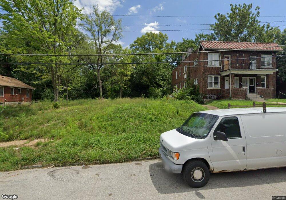 4022 Cora Ave, Saint Louis, MO 63115 - photo 1