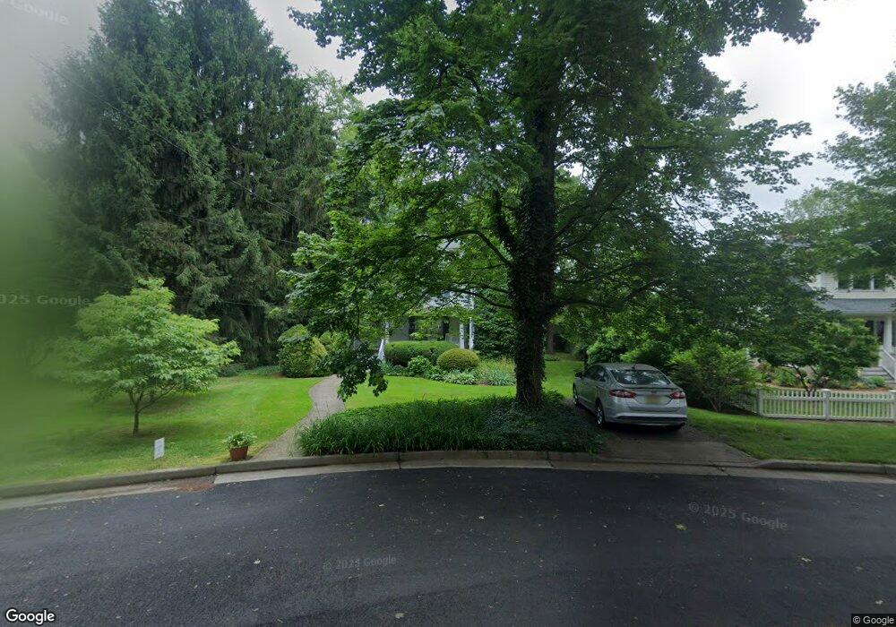 8 Symmes Ct, Cranbury, NJ 08512 - photo 1