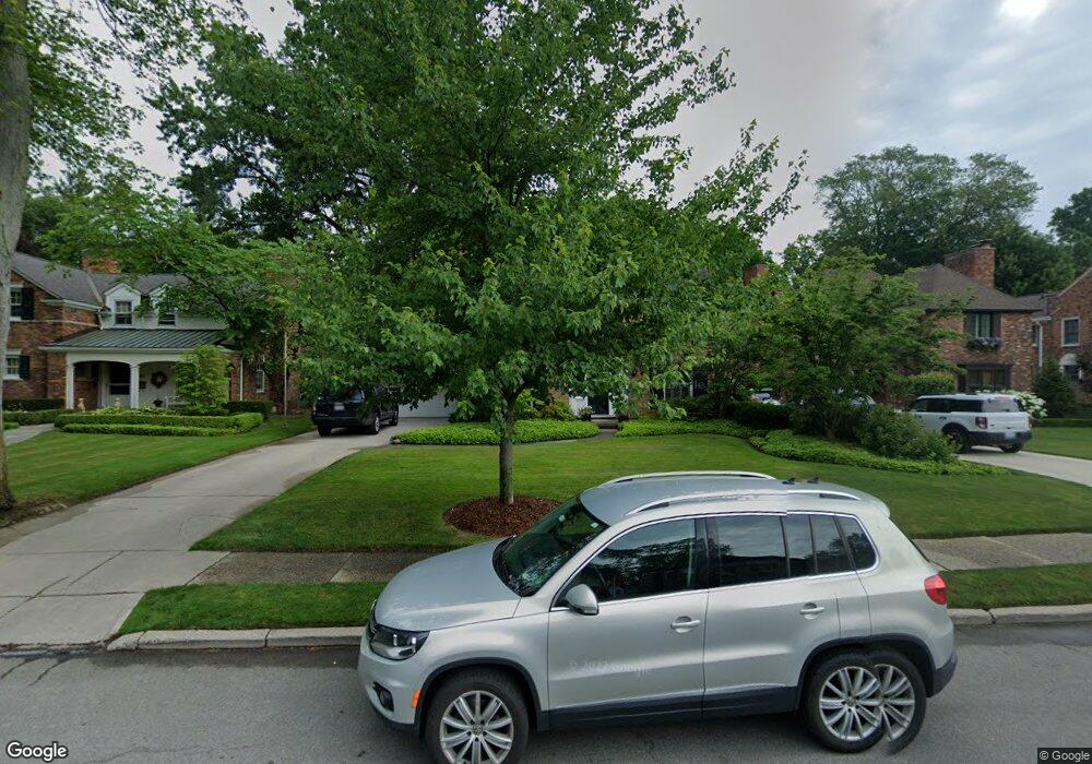 114 Moran Rd, Grosse Pointe Farms, MI 48236 - photo 1