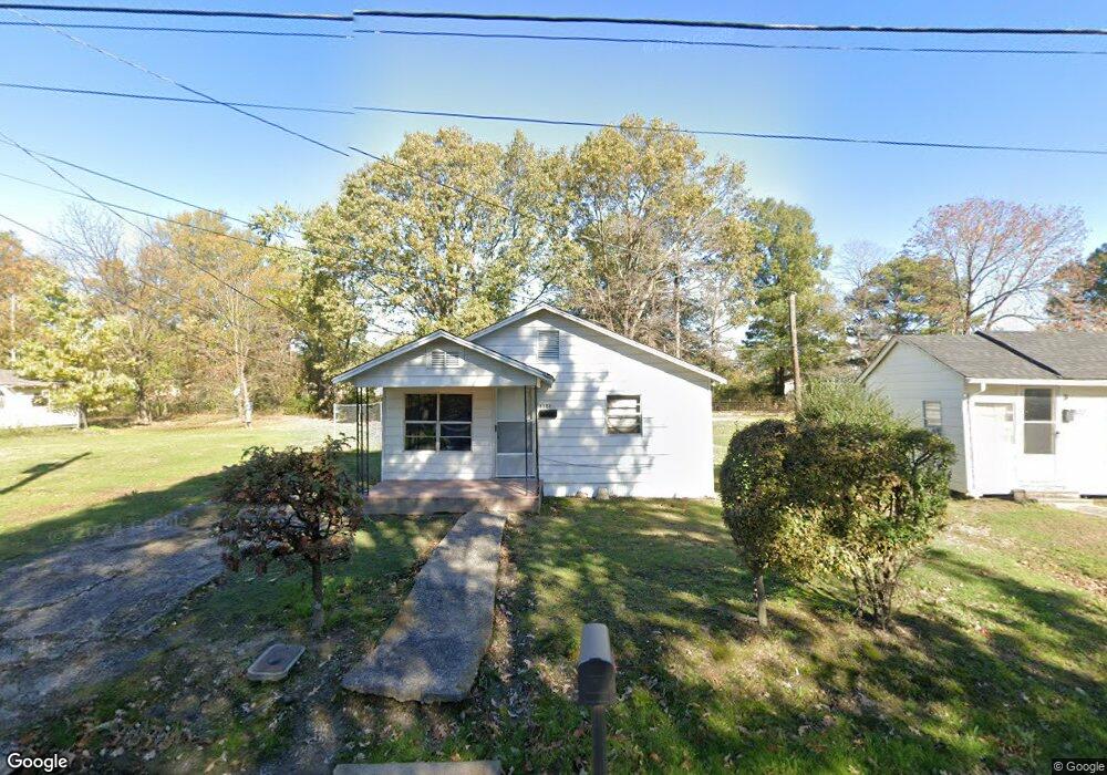 1121 E 1st St, Stuttgart, AR 72160 - photo 1