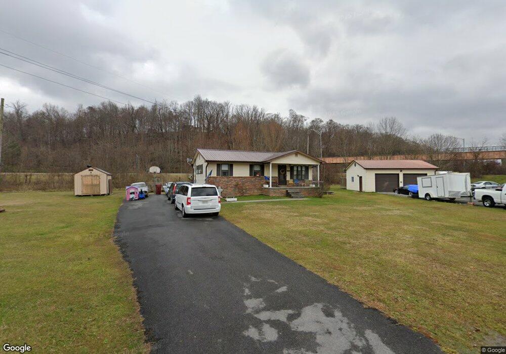 1900 Miami Dr, Johnson City, TN 37601 - photo 1