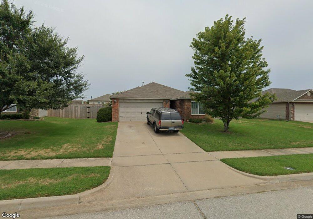 2616 W Fredericksburg St, Broken Arrow, OK 74011 - photo 1