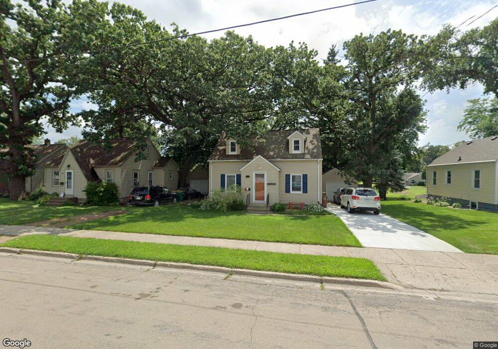 712 E Hawthorne St, Albert Lea, MN 56007 - photo 1