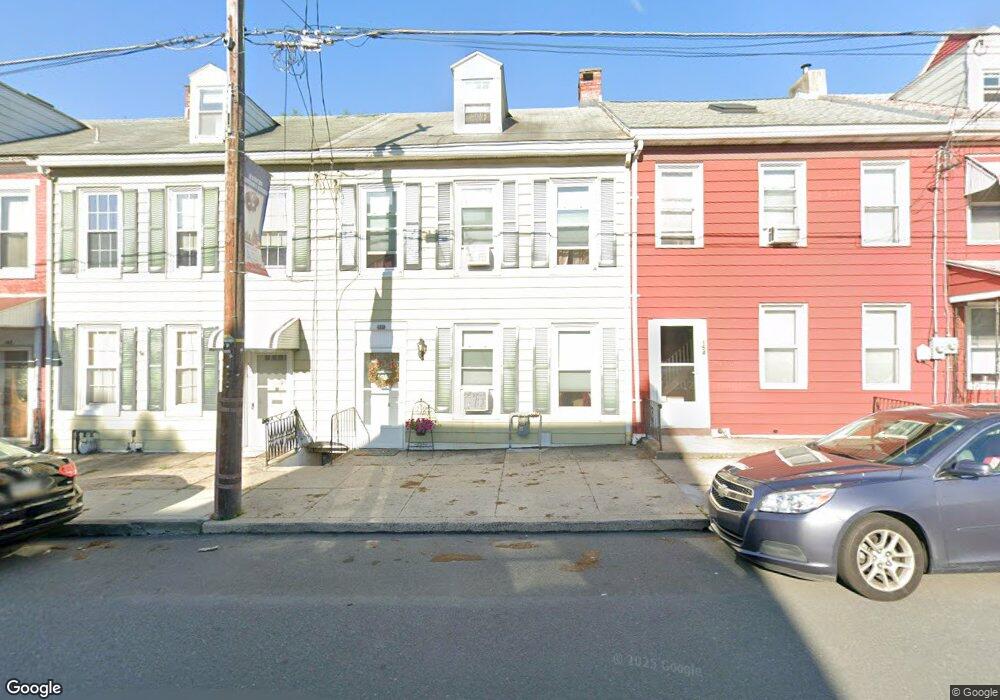 152 N 3rd St, Hamburg, PA 19526 - photo 1