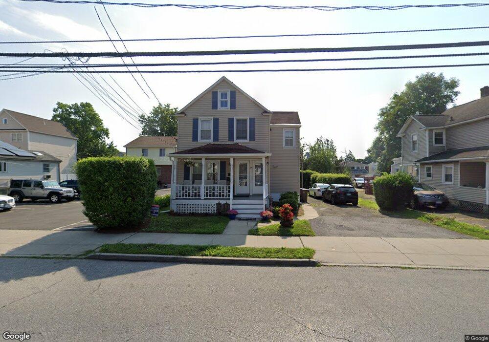 224 Seaside Ave, Stamford, CT 06902 - photo 1